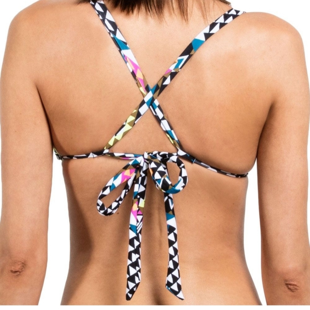Like New Volcom Bikini Top - Picture 4 of 9